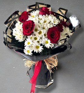 siyah ambalajlı çiçek, kırmızı gül papatya, karaman çiçek si