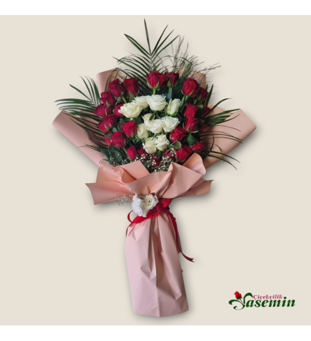 Aşkın Renkleri – Kırmızı ve Beyaz Gül Buketi