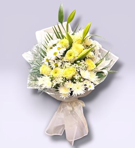 gül buketi, beyaz lilyum aranjmanı, karaman çiçek gönderimi